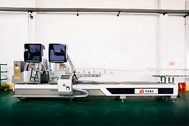 حلول إنتاج هواكسيا شينباو - تقنية متقدمة للأبواب والنوافذ عالية الجودة.