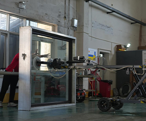 لماذا لا يزال العملاء الأمريكيون يختارونا وسط التعريفات الأمريكية العالية؟